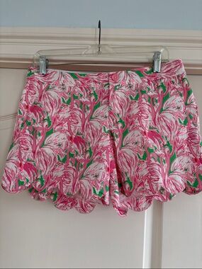 Lilly Pulitzer “The Buttercup Short” Size 4